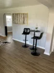 Prime location:Downtown/Campus - Homestays