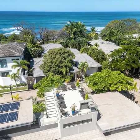 Estrella del Mar – Stylish Modern Villa, Walking Distance to the Beach.