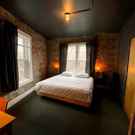 Hotel Hotel Hostel Отели рядом с достопримечательностью «Стадион «Хаски»»