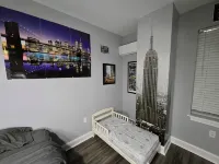 New, unique, 1 of a kind spacious house, features 4 bedrooms and theater room - 3 tähden