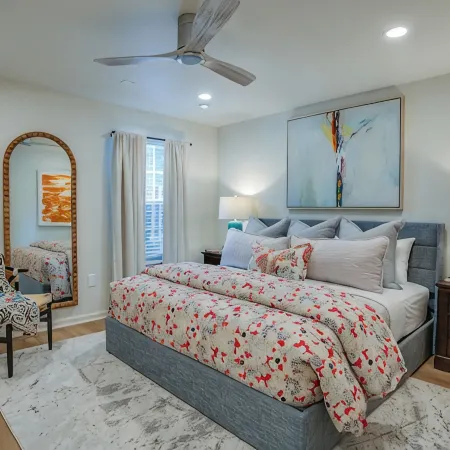 Experience Modern Elegance: Luxurious Tallahassee Condo with Premier Amenities