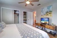 2 Bedroom Bungalow With Hot Tub Near Indian Rocks Beach - 4-Sterne