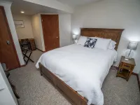 Minutes from downtown Wisconsin Dells and sports and water parks. - Wifi