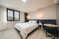 Hotel Ryan