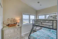 Secluded Beach home with amazing views.