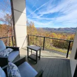 Modern 5 Bedroom Retreat w/ Mountain Views.  Sauna + Wood Fired Pizza Oven! - マウンテンビュー