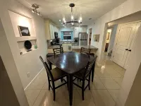 Spacious Townhouse In High Point Near HPU & Furniture Market - Bungalows