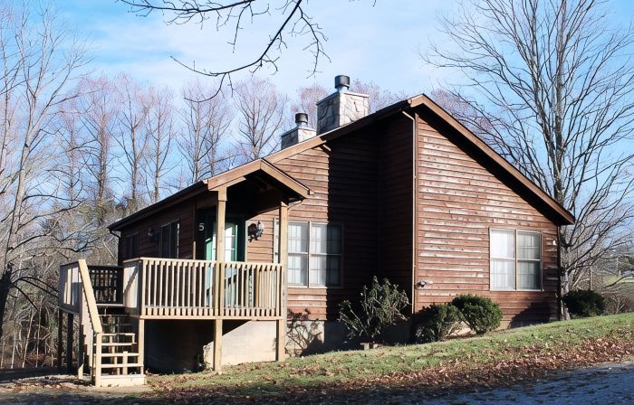 Minutes to Giant City - SIU - Shawnee Winetrail - Shawnee Forest - Wi-Fi