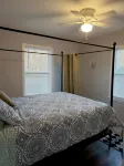 The Quiet Cove • A Refined Lake Norman Retreat - WiFi