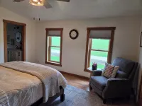 Cozy Cabin with Hot Tub, Fire Pit, Game Room -Near Deep Creek Lake - Chalets