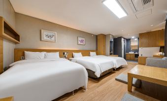 Rian Hotel