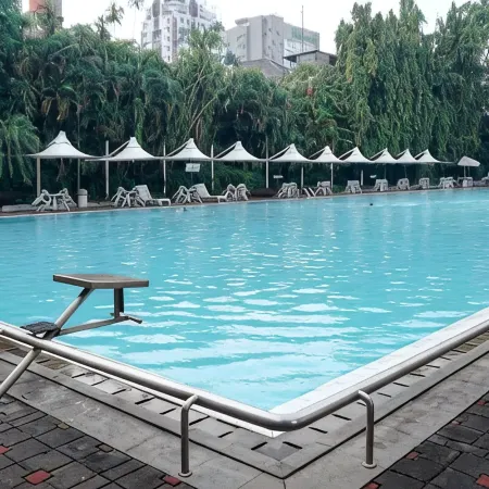 Cilandak Hotel & Apartment Отели рядом с достопримечательностью «Торговый центр Cilandak»
