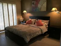 Stunning elevated mountain and lake views at Palm Valley Country Club! - 2-Sterne
