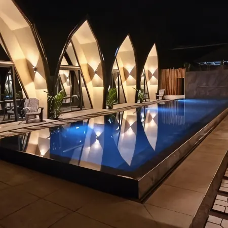 Lokal Hotels Dauin