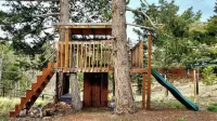 Purple Mountain Chalet - Hot Tub! - Views! - Playground! - Gameroom! - 4-Star