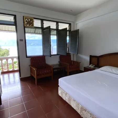 Darma Agung Beach Hotel Parapat