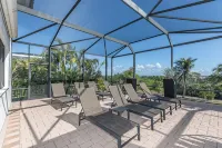 SUNRISE BAY ESTATE! 5700 sq. ft. Game Room! Huge salt water pool/hot tub - 4-Star