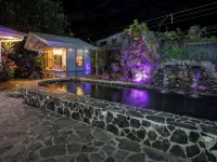 Hotel Casa del Arbol Manuel Antonio - Adults Only Các khách sạn gần Sân vận động Alberto Braglia Stadium