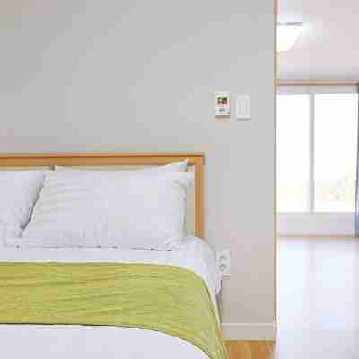 GRE Jeju Pension Rooms