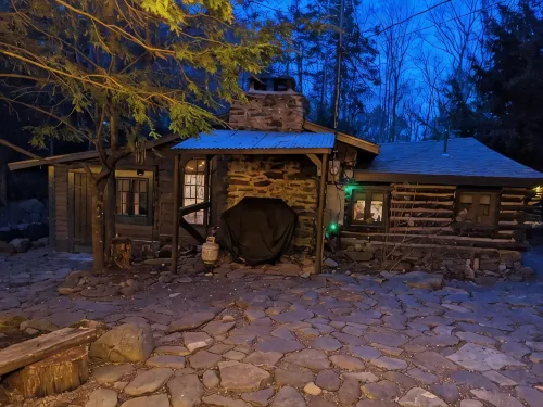 Get Cozy at Big Al's Poconos Creek House - Wireless Dsl and Trout!! - con encanto