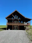 Authentic Hemlock Log Cabin 4 Bedroom Ski Chalet On Lake And Next To Ski Slopes - 4 étoiles
