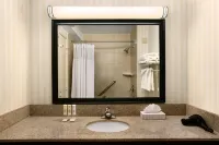 Crowne Plaza NEWARK AIRPORT by IHG - Wifi
