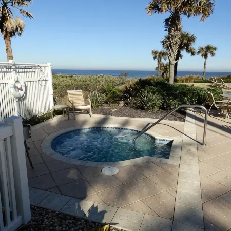 Direct Ocean Front Penthouse, Vacation In The Lap Of Luxury !