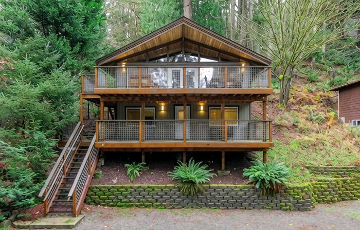 Forest Retreat with Two Kings and Expansive Deck