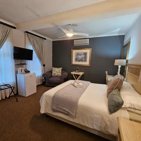 Hillton Manor Guest House