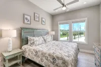 171 Seven Palms,  Fulton Breeze: Waterfront, Pool & Hot Tub - Pools