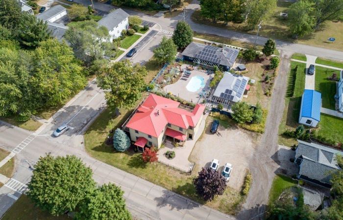 Lake Life Getaway - Condo Near Downtown!