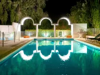 Ibis Styles Cognac - ที่มีสระว่ายน้ำ