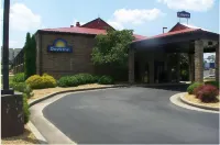 Days Inn by Wyndham Fort Payne Отели в г. Форт Пейн