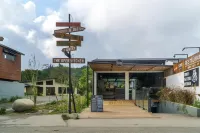 OutBox Inn
