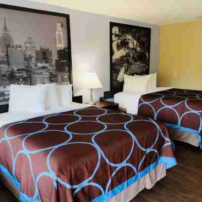 Super 8 by Wyndham Danville Rooms