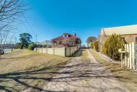Marulan Stayz Hotels in Canyonleigh