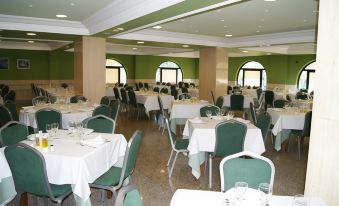 Hotel Alameda - Housity