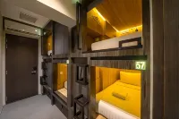 Cube Boutique Capsule Hotel @ Smith Street