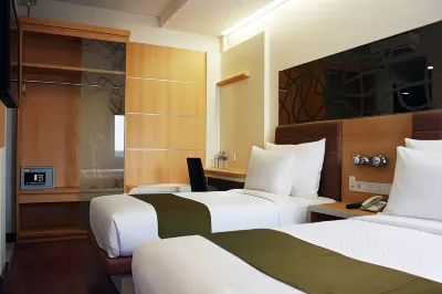 Sub City Hotel Hotel a Sawahan