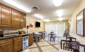Quality Inn Decherd / Winchester - Housity