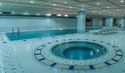 Pariz Hotel Tehran