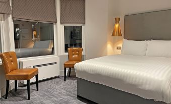 1820 Boutique Rooms & Suites