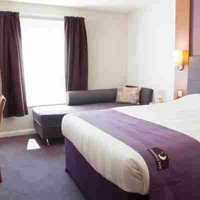 Premier Inn Milton Keynes Central (Xscape) Rooms