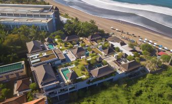 2 Bedrooms Private Pool Beachfront Villa with en-Suite Bathrooms in Seminyak