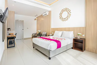 Nes Inn Hotel Hôtels à proximité de : Kompleks Rumah Adat Lambu Bhalano Kota Raha