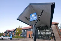 Days Inn by Wyndham Stevenage North Hotels near Vision Express Opticians at Tesco - Baldock