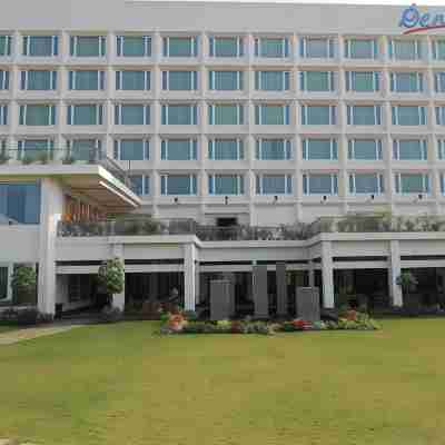 Denissons Hotel Exterior