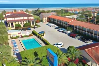 La Fiesta Ocean Inn & Suites - parking