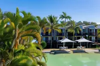 Noosa Lakes Resort Hotels in Doonan