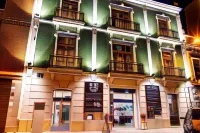 Urban Youth Hostel - Hostels